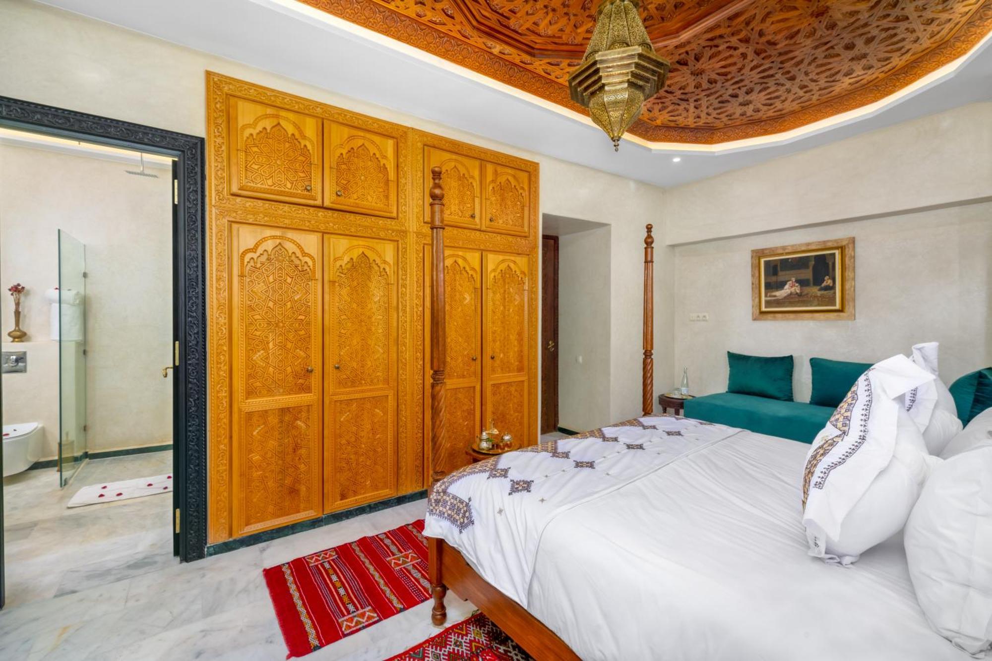 Riad Diamond Of Marrakech & 4*